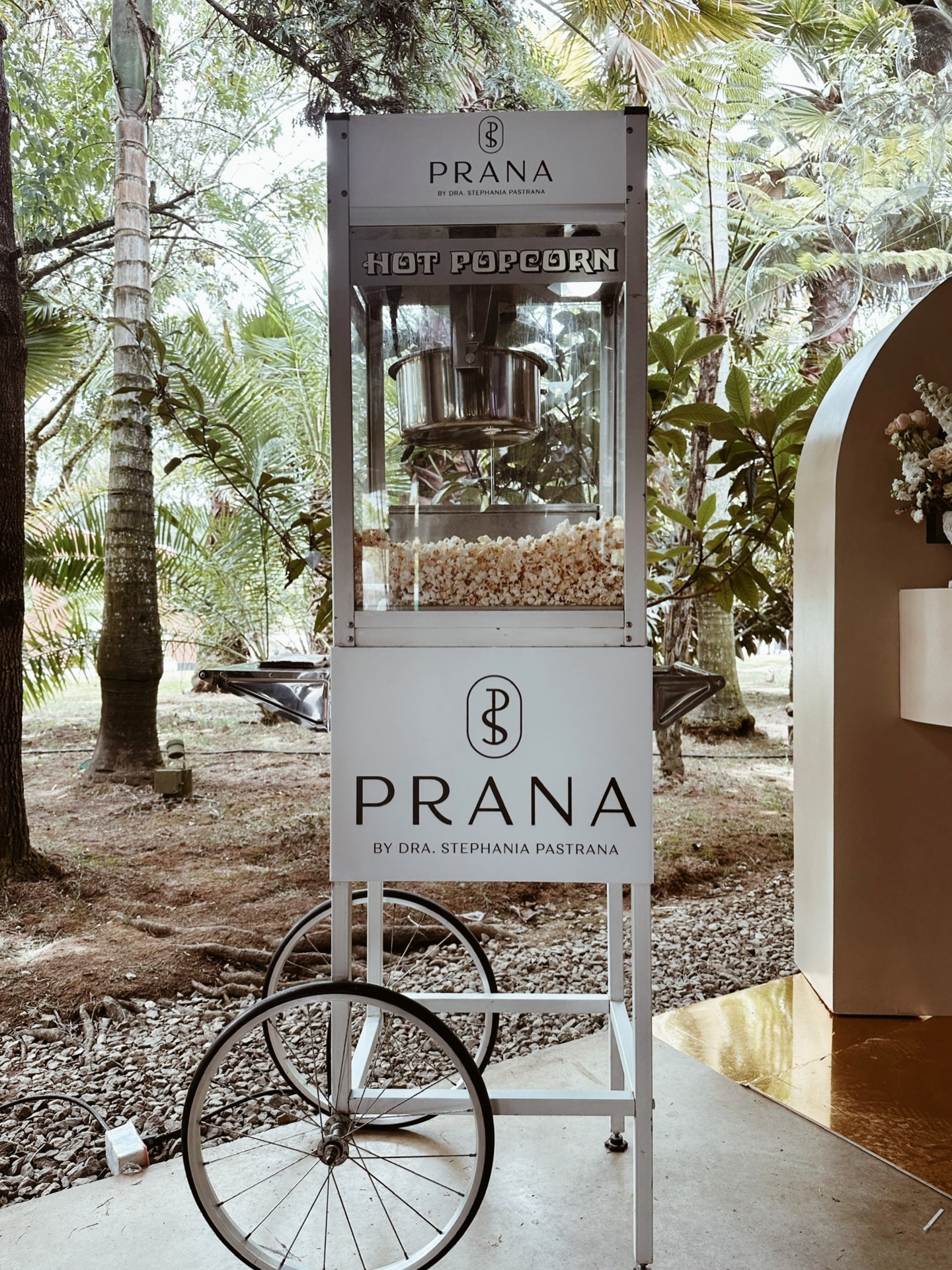 💉@pranaclinic.med 

🍿Estación de Crispetas retro: @blackhomecol 

#eventocorporativo #medellin #bogota